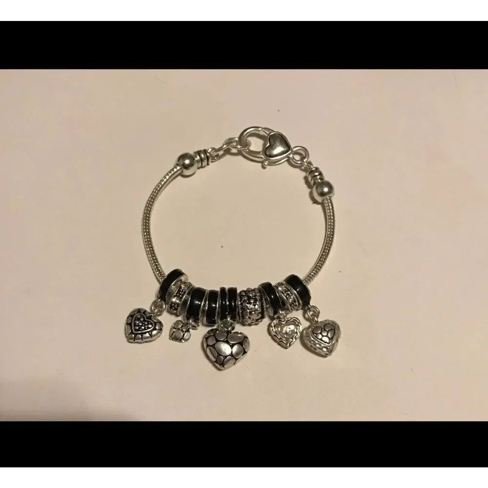 Black & Crystal Hearts Eurobead Bracelet